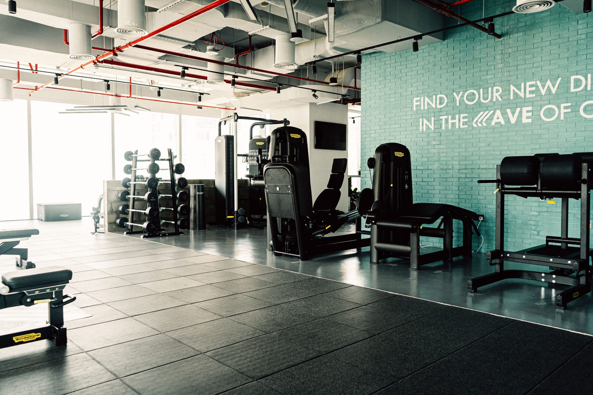 Waves Gym. floor view